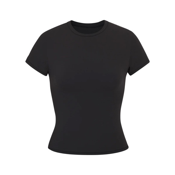 SKIMS Tops - NWT SKIMS fits everybody t-shirt